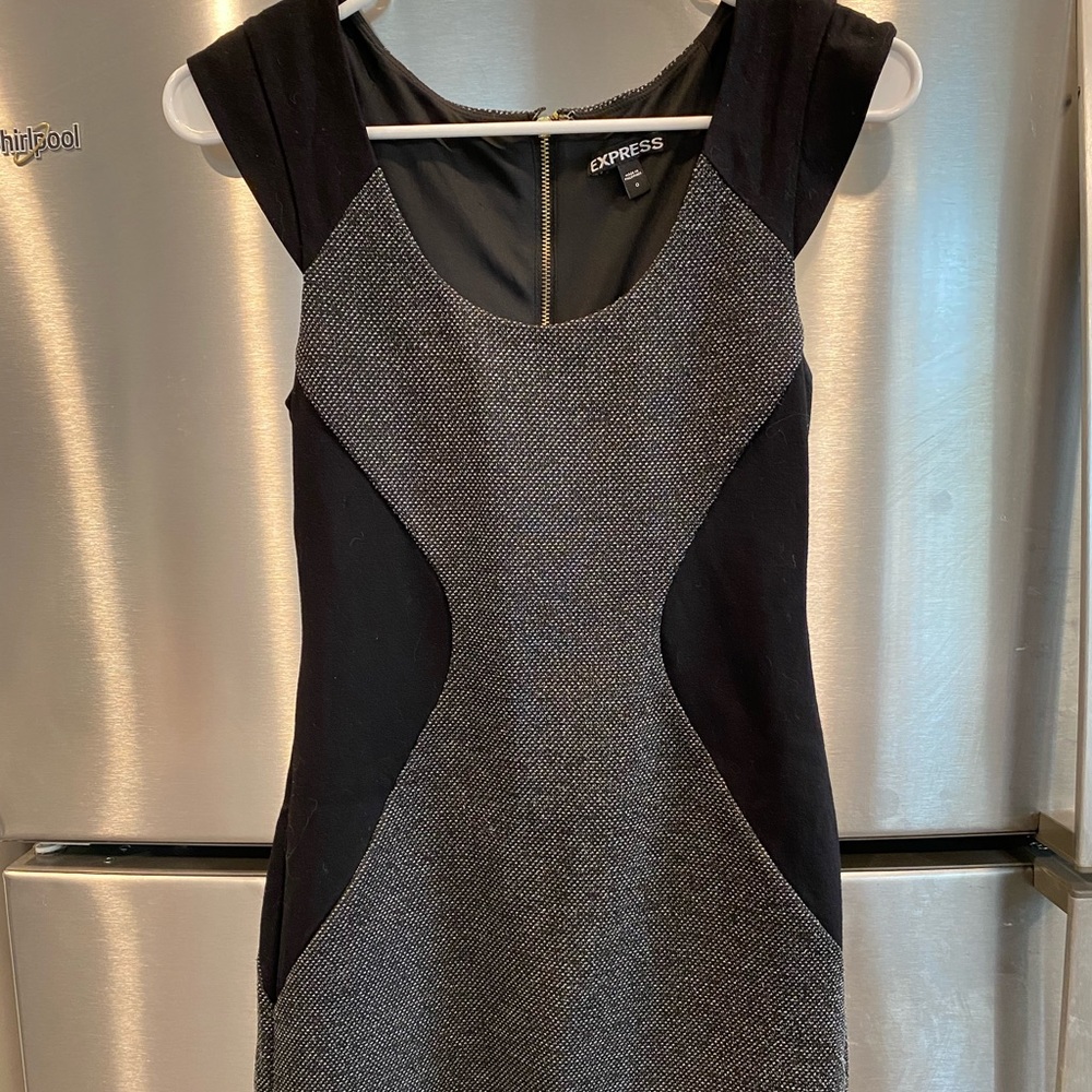 Super cute dress, cuts above knee